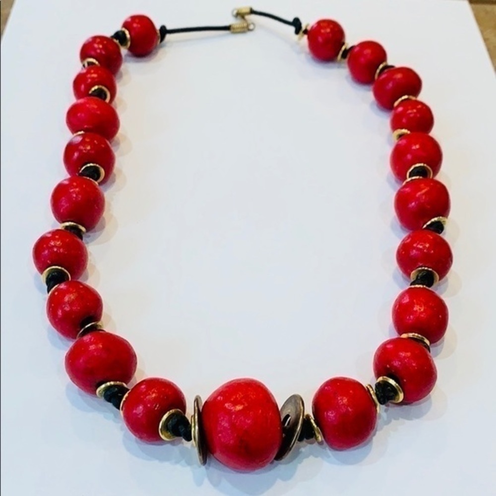 Resin bead leather gold tone chunky boho necklace